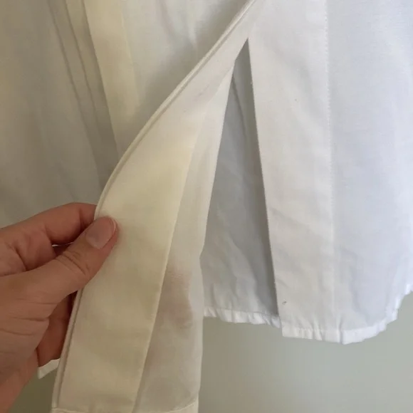 VINTAGE white collared button down - Picture 4 of 5